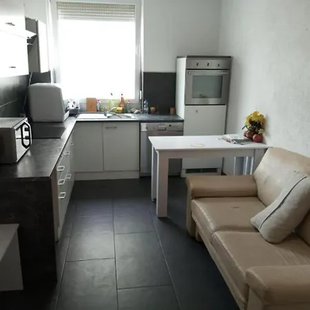 Apartment Gemuetliches Lisa Mit Gemeinschaftskueche Zentrum